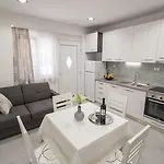 Drop In Luxury Apartman