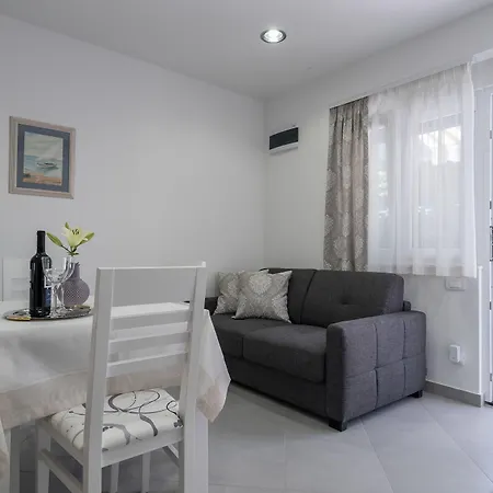 Drop In Luxury Apartment