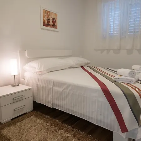 Drop In Luxury Apartmán *